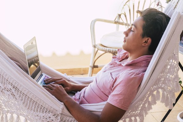 Hamac moustiquaire : votre allié pour des nuits paisibles en extérieur