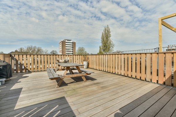 Astuces incontournables pour la construction d'une terrasse en bois